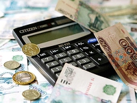 Правительство внесло в ГД законопроект о повышении МРОТ до 7800 руб.
