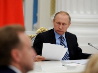 Путин одобрил отставку главы Адыгеи