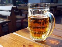 ФАС оштрафовала "Афишу" за рекламу пива в мобильном приложении
