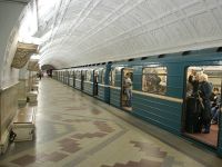 Московское метро требует 4 млрд рублей у оператора рекламы